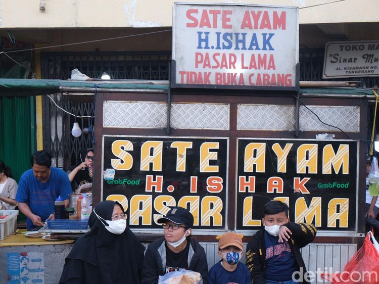 Jalan-jalan ke Pasar Lama Tangerang, Singgahlah di Sate H. Ishak nan Legendaris