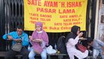 Nikmatnya Sate H. Ishak di Pasar Lama Tangerang