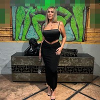 Ia mengaku tidak pernah berniat untuk mengelabui para mantan tapi memang tidak selalu jujur bahwa dirinya transgender.  Ketika muda, aku berkencan satu atau dua hari dengan pria-pria yang tidak tahu aku dan tidak akan menemuiku lagi. Sekarang mereka melihatku dan mereka marah, katanya. Foto: Instagram Michelle Alexandra