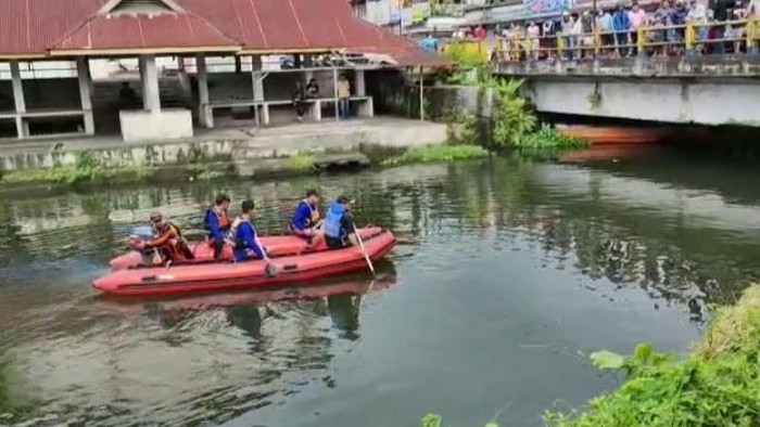 Pria bernama Novri Waluku (27) di Minahasa, Sulawesi Utara (Sulut) dilaporkan hilang usai terjatuh ke sungai dalam keadaan mabuk.
