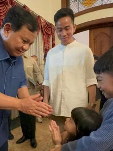 Moment akrab Prabowo bersama putra dan putri Gibran
