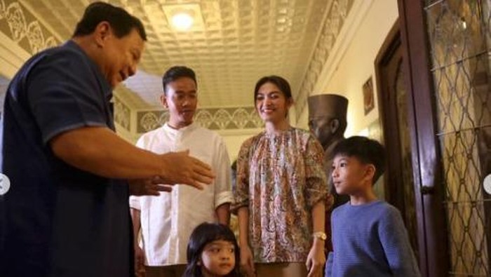 Moment akrab Prabowo bersama putra dan putri Gibran