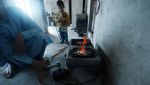 Ngeri, Warga Pakistan Nekat Bawa Gas Alam Pakai Kantong Plastik