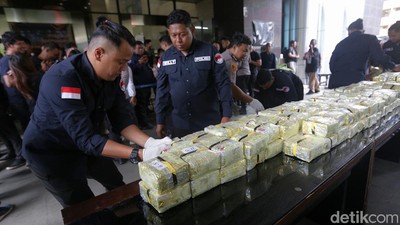Penampakan 149 Kg Sabu yang Diamankan dari Jaringan Malaysia-Aceh