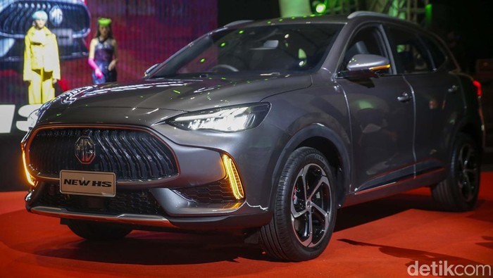 Perkenalkan MG New HS, Penantang Wuling Almaz hingga CR-V Morris Garage (MG) resmi meluncurkan SUV terbaru mereka, New HS, di Jakarta pada Rabu (25/1/23). Brand asal Inggris ini siap menantang Wuling Almaz hingga CR-V.