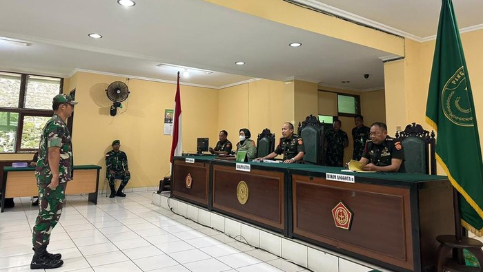 Perwira TNI, Mayor HFD divonis seumur hidup dan dipecat tidak hormat terkait kasus mutilasi 4 warga Mimika.