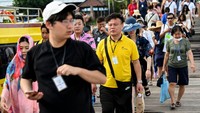 Aktivitas pariwisata khususnya dari China semakin ramai. Penyebarangan di Pulau Serangan, Bali banyak menyeberangkan turis khususnya China dengan tujuan Lembongan dan Nusa Penida, Klungkung dan Gili Terawangan, Lombok, NTB.  