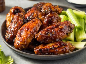 Resep Chicken Wings Saus Madu BBQ ala Restoran yang Bumbunya Meresap