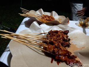 Sensasi 3 Rasa dari Setusuk Sate Sateamas Subang