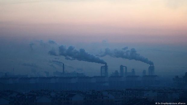 Hari Pengurangan Emisi CO2 Internasional jatuh pada 28 Januari. Tujuannya untuk meningkatkan kesadaran masyarakat emisi yang menurunkan kualitas udara di bumi.