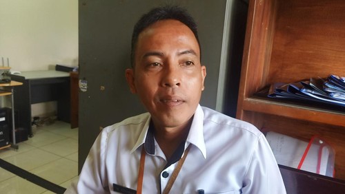 Balita korban gigitan anjing liar di PAUD Kelurahan Pendem disebut berisiko tinggi. Karenanya, korban segera diberi vaksin anti rabies karena posisi gigitan di pipi dekat pusat syaraf.