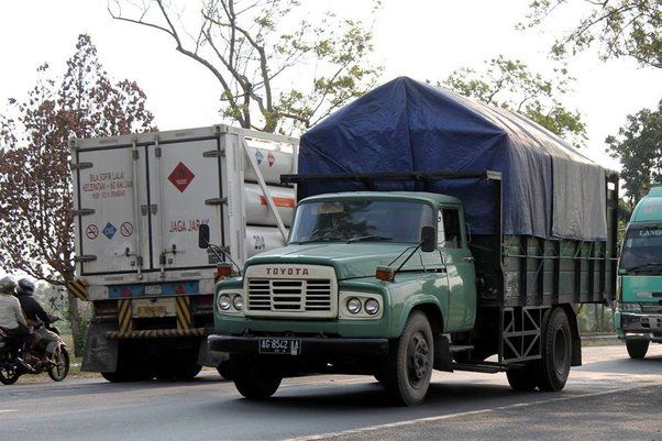 Truk moncong.