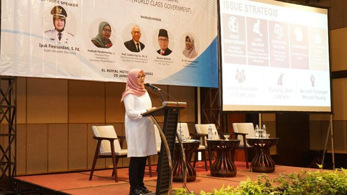 UB seminar nasional di banyuwangi