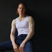 Bryan mengatakan obsesinya untuk menjadi muda kembali dipicu oleh gangguan mental dan fisik yang dialaminya di masa lalu. Sebelum jadi miliarder, dia sempat kelebihan berat badan, depresi dan nyaris bunuh diri akibat dari stres berlarut-larut dan jam kerja yang terlalu panjang. Foto: Instagram/@bryanjohnson_