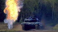 Namun, negara-negara seperti Polandia yang menggunakan tank Leopard 2 membutuhkan izin dari Berlin untuk memberikannya kepada Ukraina. Pada Selasa (24/01), Polandia memberi Jerman tenggat dua minggu untuk menyetujui permintaannya untuk mengekspor lagi 14 tank Leopard 2 ke Ukraina. AP Photo