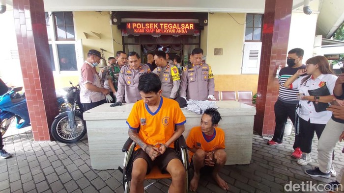 Dua pelaku curanmor dan pembobolan rumah di Surabaya ditangkap polisi