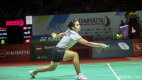 Di gim kedua, Gregoria berhasil mengalahkan Bing Jiao dengan skor 21-17.