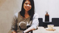 Selain mie instan, Greysia rupanya penggemar berat kopi. Di Instagramnya tak terhitung berapa banyak posenya saat ngopi. Foto: Instagram @greyspolii