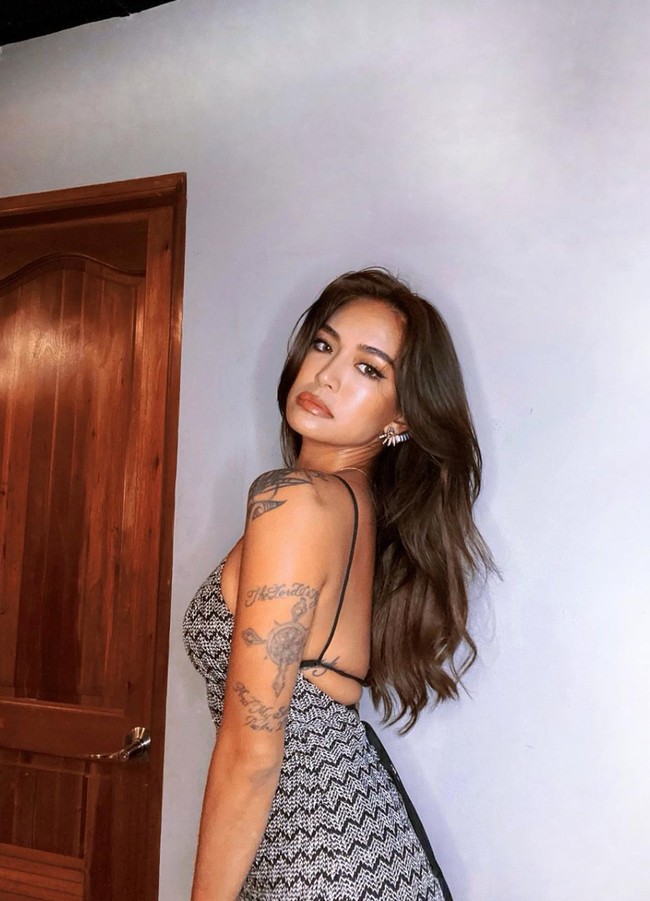 Melalui akun Instagramnya di @samrichelle, Samantha sudah berhasil mengumpulkan pengikut sebanyak lebih dari 137 ribu orang. Di akun Instagramnya itu Samantha kerap membagikan foto-fotonya. Foto: Instagram/@samrichelle