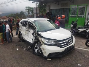 Kecelakaan Beruntun di Tanah Datar, Sejumlah Orang Dilaporkan Tewas