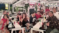 Penuh kehangatan, ini saat Tamara Bleszynski menikmati makan malam bersama keluarga di salah satu kafe di Bali. Foto: Instagram @tamarableszynskiofficial