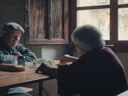 La Estrella Desa yang Ditinggalkan, Cuma Dihuni Sepasang Lansia