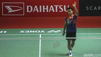 Di set pertama Anthony Sinisuka Ginting mampu meladeni permainan apik Shi Yu Qi.