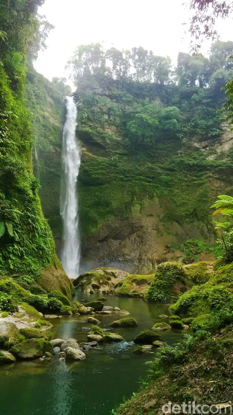 Jadi Tuan Rumah F1H2O, Ini 8 Tempat Wisata Sekitar Danau Toba Paling Keren!