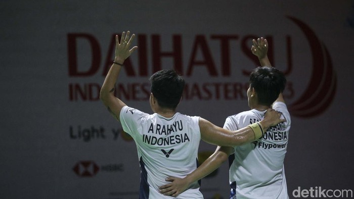 Apriyani Rahayu/Siti Fadia Silva Ramadhanti melaju ke perempatfinal Indonesia Masters 2023. Apri/Fadia menang atas Hu Ling Fang/Lin Xiao Min.