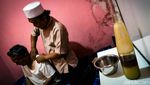 Melihat Lebih Dekat Pijat Spesialis Patah Tulang Asli Cimande