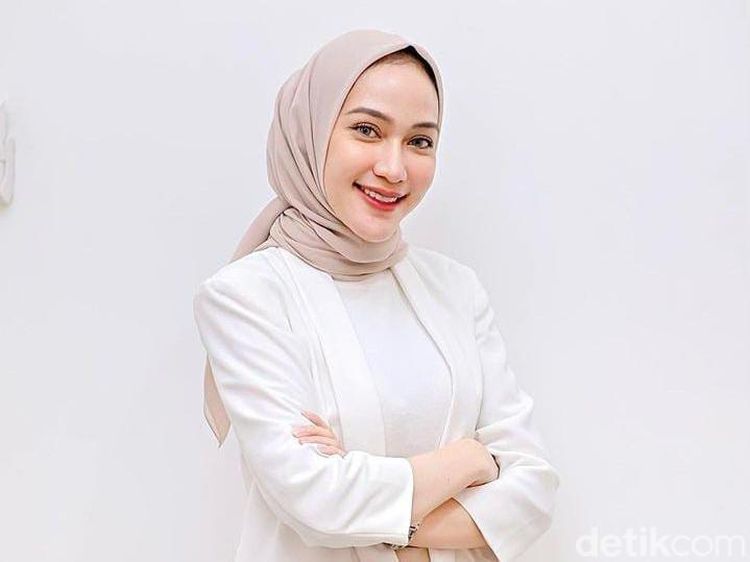 Cantiknya Muna Soraya Putri Jelang Menikah dengan Jubir Prabowo Dahnil Anzar