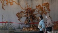 Mural 3D ini merupakan hasil kolaborasi seniman mural, Pemprov DKI Jakarta, dan JXB.  