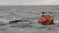 Kapal kargo itu mengirimkan sinyal darurat pada Selasa (24/1) malam dari lokasi berjarak sekitar 110 kilometer sebelah barat Kepulauan Danjo, yang terpencil dan tidak berpenghuni, di Jepang bagian ujung barat daya. Korea Coast Guard/YNA/Reuters  