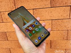 Menggenggam Oppo Reno 8T 4G dan 5G yang Segera Hadir di RI
