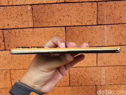 Menggenggam Oppo Reno 8T 4G dan 5G yang Segera Hadir di RI