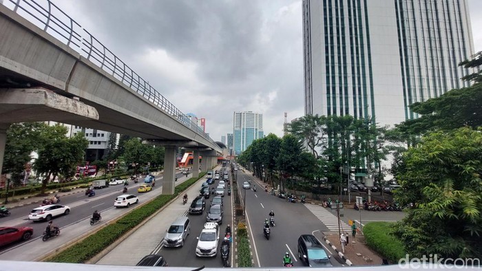 Pemprov DKI Jakarta berwacana menerapkan jalan berbayar elektronik (electronic road pricing/ERP) kepada pengguna sepeda motor. Sejumlah pemotor menolak. (Rumondan N/detikcom)