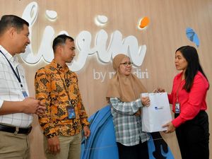 Warga di Padang Ini Cairkan Klaim Rp 1,1 M