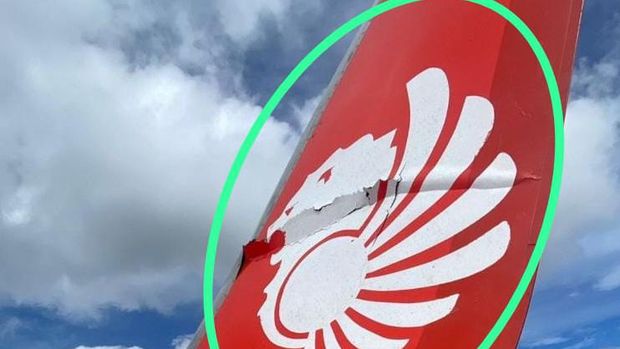 Pesawat Lion Air Tabrak Garbarata Mopah Merauke