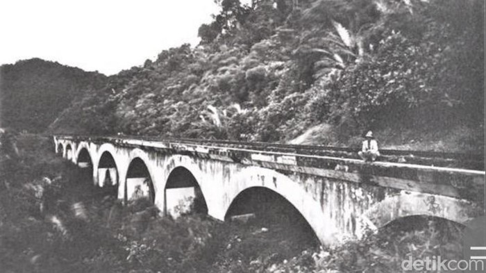 Proses Pembangunan jembatan Cikacepit 1917