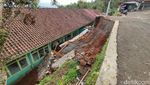 Potret Ruangan SDN di Ciamis Usai Diterjang Longsor