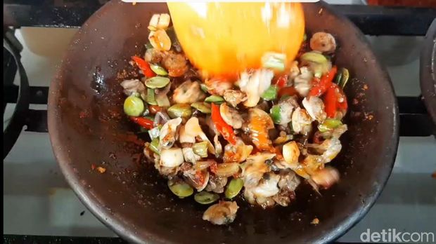 Sambal Bakar Remis, Kerang Sungai Yang Pedas dan Gurih