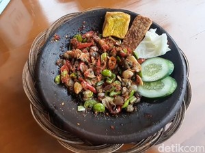 Di Tasikmalaya Ada Sambal Bakar Remis Petai yang Pedas Nampol