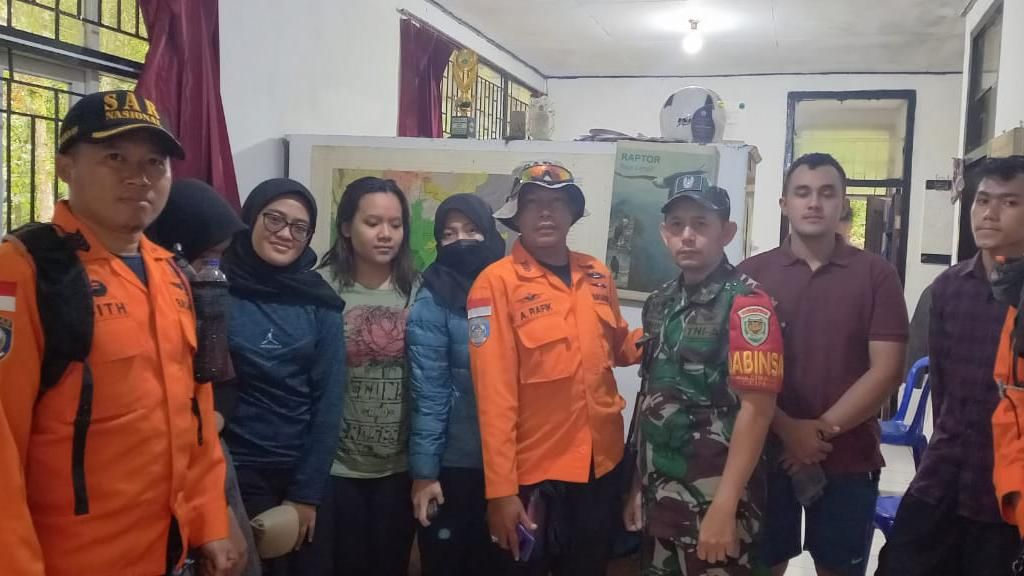 Sempat Hilang, 9 Pendaki Ilegal Gunung Gede Asal Jakarta Disanksi 2 Tahun!