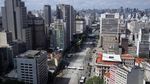Tegang! Aksi Perempuan di Brasil Seberangi Dua Gedung dengan Seutas Tali