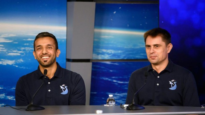 United Arab Emirates astronaut and mission specialist, Sultan Al Neyadi (L), and Roscosmos cosmonaut and mission specialist, Andrey Fedyaev, participate in a news conference on the upcoming SpaceX Crew-6 mission to the International Space Station, at NASAs Johnson Space Center in Houston, Texas, on January 25, 2023. - The Falcon 9 rocket and the Dragon Endeavour spacecraft is scheduled to launch no earlier than February 26, 2023, from Launch Complex 39A at NASAs Kennedy Space Center in Florida. (Photo by Mark FELIX / AFP) (Photo by MARK FELIX/AFP via Getty Images)