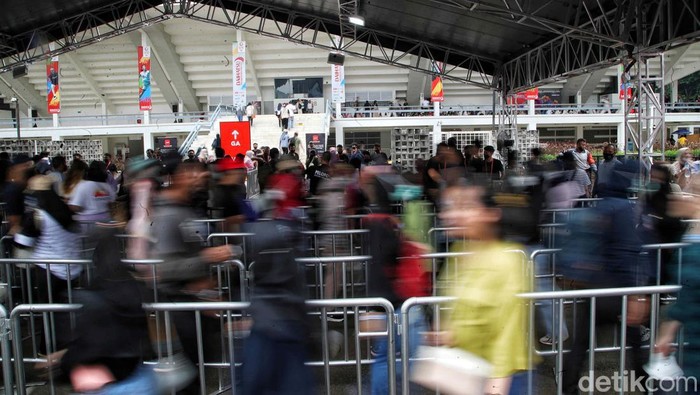 Antusias Penonton Perempatfinal Indonesia Master 2023 Perempatfinal Indonesia Master 2023 digelar di Istora Senayan, Jakarta. Penonton pun terlihat antusias.