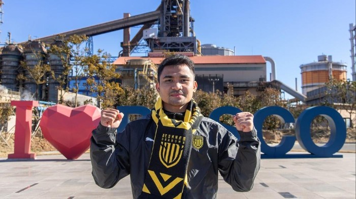 Asnawi Mangkualam resmi mengakhiri dua musim kariernya di Ansan Greeners. Pemain 23 tahun itu menyebrang ke klub K League 2 lainnya, Jeonnam Dragons, Jumat (27/1/2023).