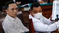 Para terdakwa kasus pembunuhan berencana Brigadir Yosua telah membacakan pembelaan mereka atas tuntutan dan berbagai dalil tuduhan. Kuat Maruf saat membacakan pledoinya membantah mengetahui perencanaan pembunuhan Brigadir J. Kuat juga menuding isu perselingkuhan Putri Candrawathi dan Yosua sebagai imajinasi jaksa. Sementara Ricky Rizal sambil menangis mengaku menyesal dan tertekan karena ikut skenario tembak-menembak versi Ferdy Sambo.