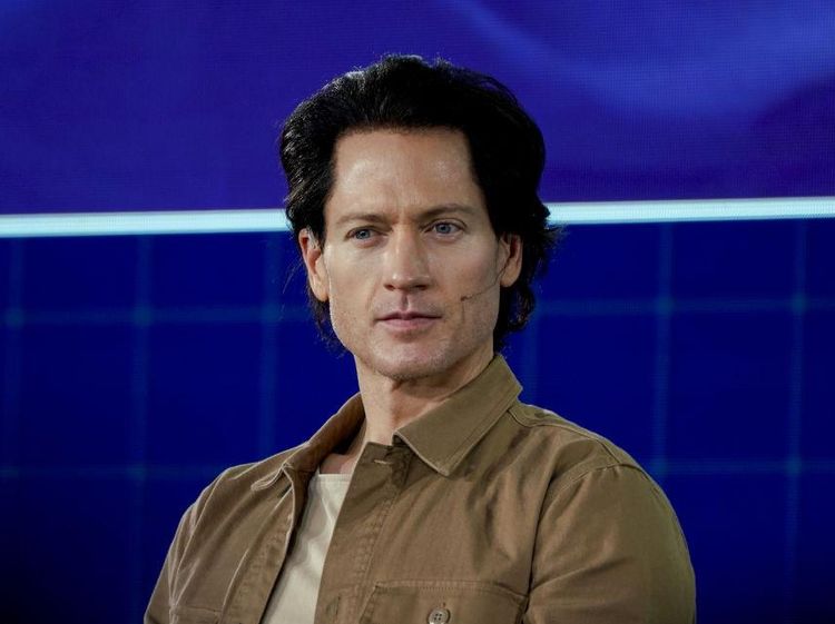 6 Potret Transformasi Miliarder yang Habiskan Rp 29 M untuk Jadi Remaja