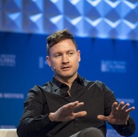 Bryan Johnson ingin memiliki tubuh selayaknya pemuda berusia 18 tahun. Lewat program Project Blueprint, dia melakukan serangkaian perawatan yang memungkinkan kualitas fisiknya jadi muda kembali. Foto: Getty Images